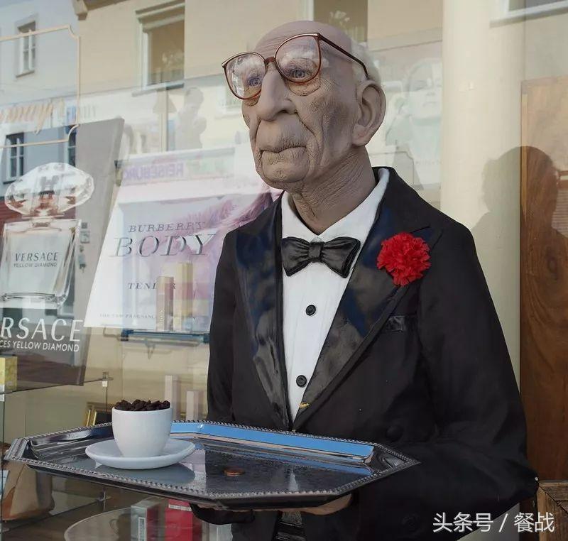 麦当劳招退休员工每小时多少钱,麦当劳肯德基招聘退休人员最新