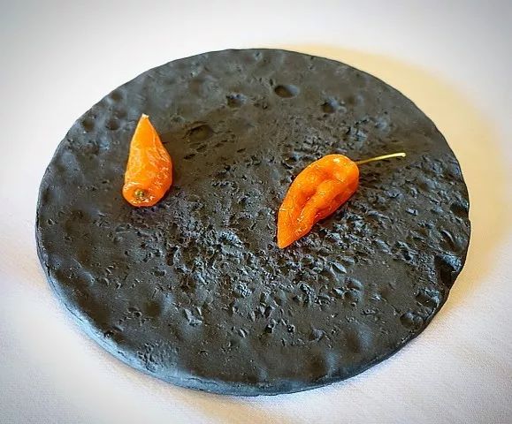 这家奇葩餐厅“坑”了中国食客，却征服了米其林食探，连奥巴马夫妇都是它的粉丝！