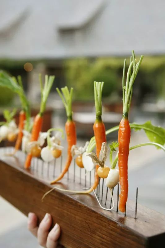 这家奇葩餐厅“坑”了中国食客，却征服了米其林食探，连奥巴马夫妇都是它的粉丝！