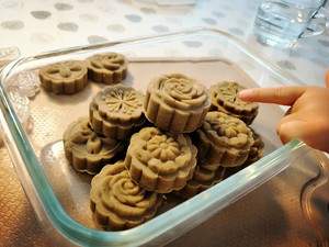 低糖少油绿豆糕清甜解暑,少油少糖酥皮绿豆糕怎么做