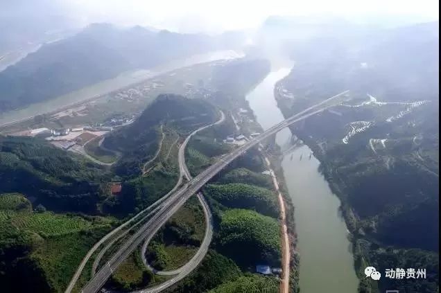 去贵州高速公路通行费减半吗,贵州高速公路收费最新通知