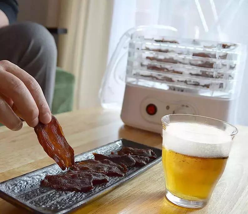 桌上烤肉串，手机剃鼻毛，这些产品脑洞真的很神奇了！