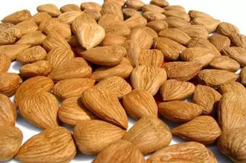 这四种坚果最好别吃,坚果的9大禁忌