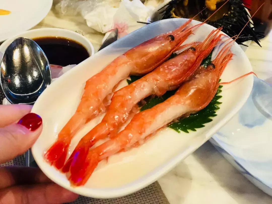 海鲜自助跟着抖音吃遍全国,美食推荐抖音最火网红餐厅海鲜