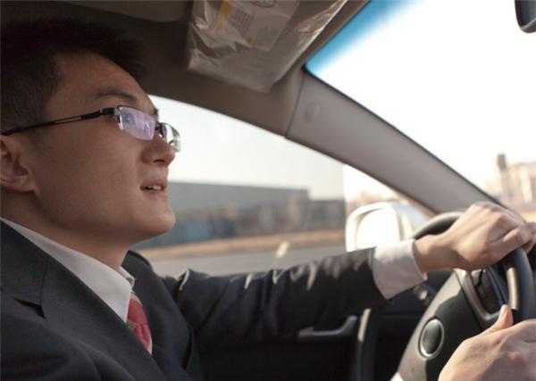 私家小轿车除了跑滴滴还能赚钱吗,如何用私家车帮忙赚钱