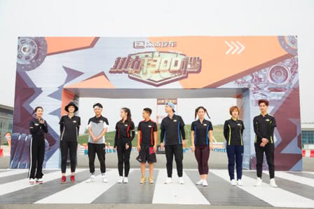 李艾惊艳片段,李艾挑战巴掌腰