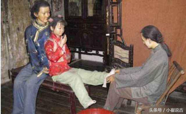 男权社会下的扭曲女性观,欧洲束腰和中国裹足