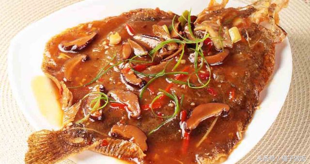 鲤鱼红烧鱼的简单制作方法,家常鲤鱼红烧鱼简单做法步骤