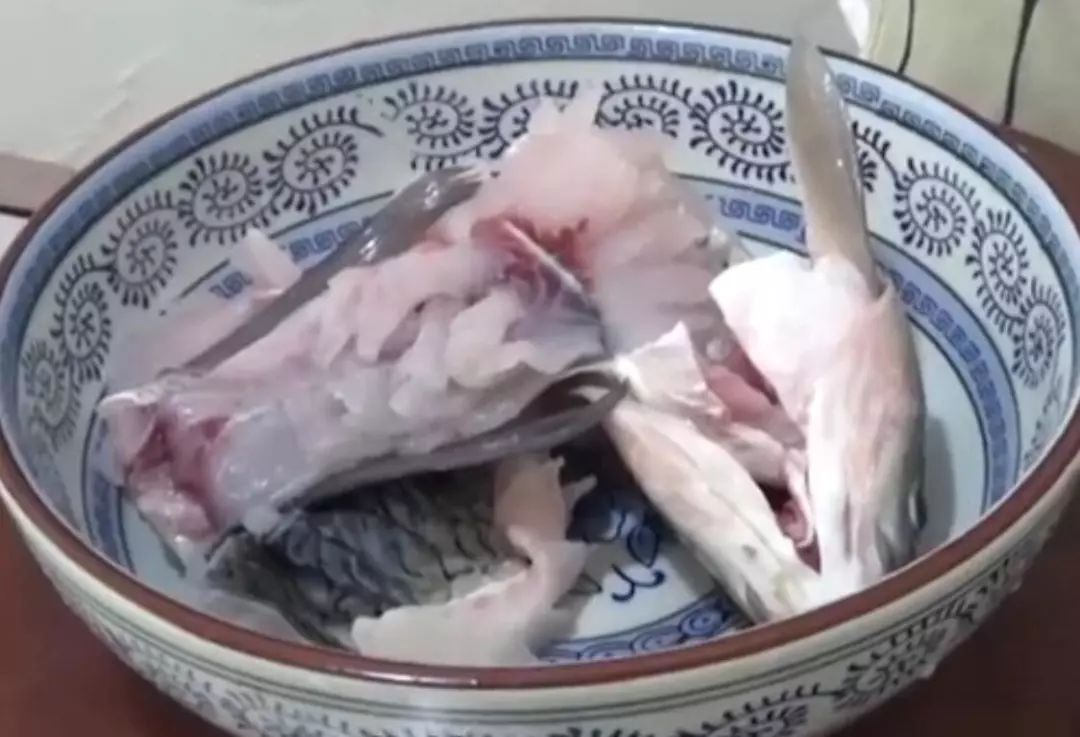 松鼠鱼的正宗做法和配方,大厨教你松鼠鱼的正宗做法