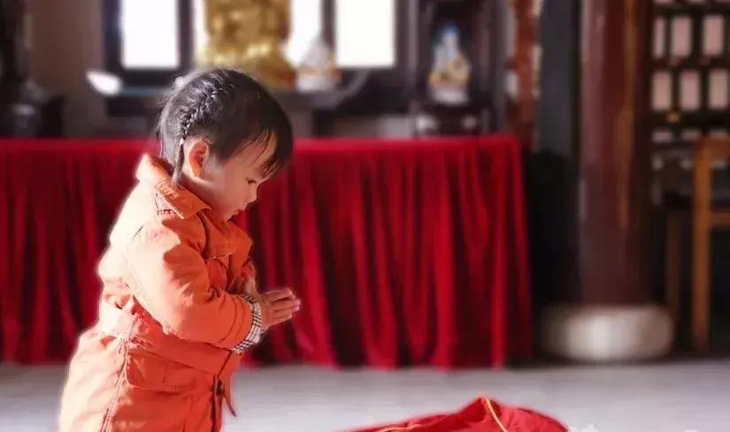 去寺庙怎样正确烧香拜佛,烧香拜佛有讲究谨记佛前十不求