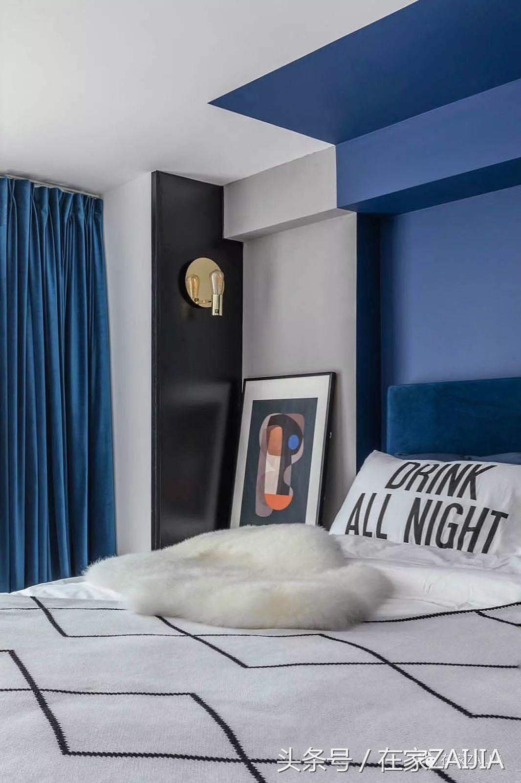 客厅正中放餐桌好吗,客厅放个大大的楼梯间