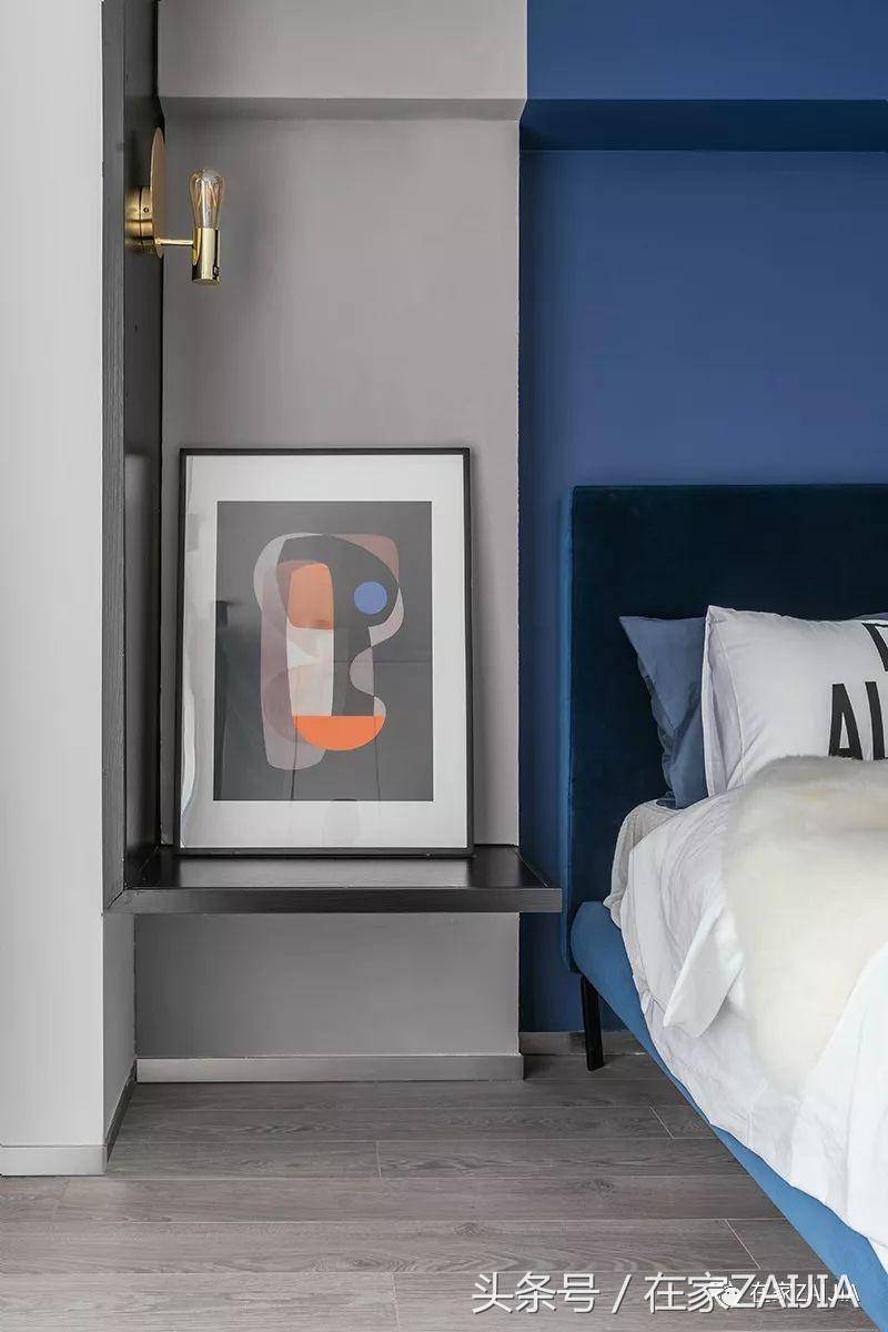 客厅正中放餐桌好吗,客厅放个大大的楼梯间