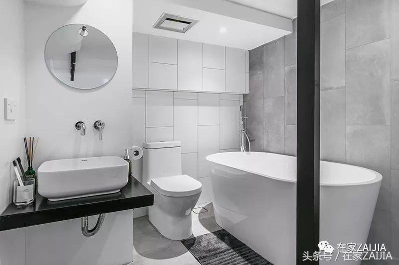 客厅正中放餐桌好吗,客厅放个大大的楼梯间