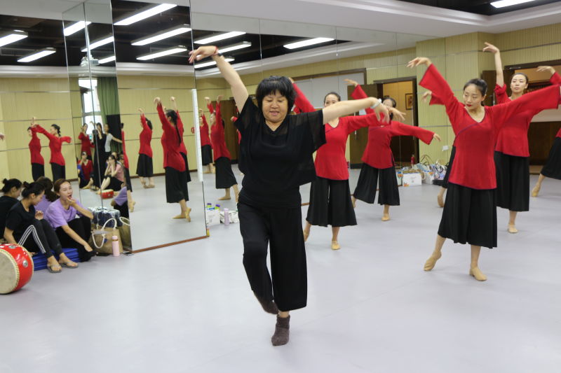 2018中国古典舞身韵巡礼重庆站：艺术家用毕生心血传播舞蹈文化