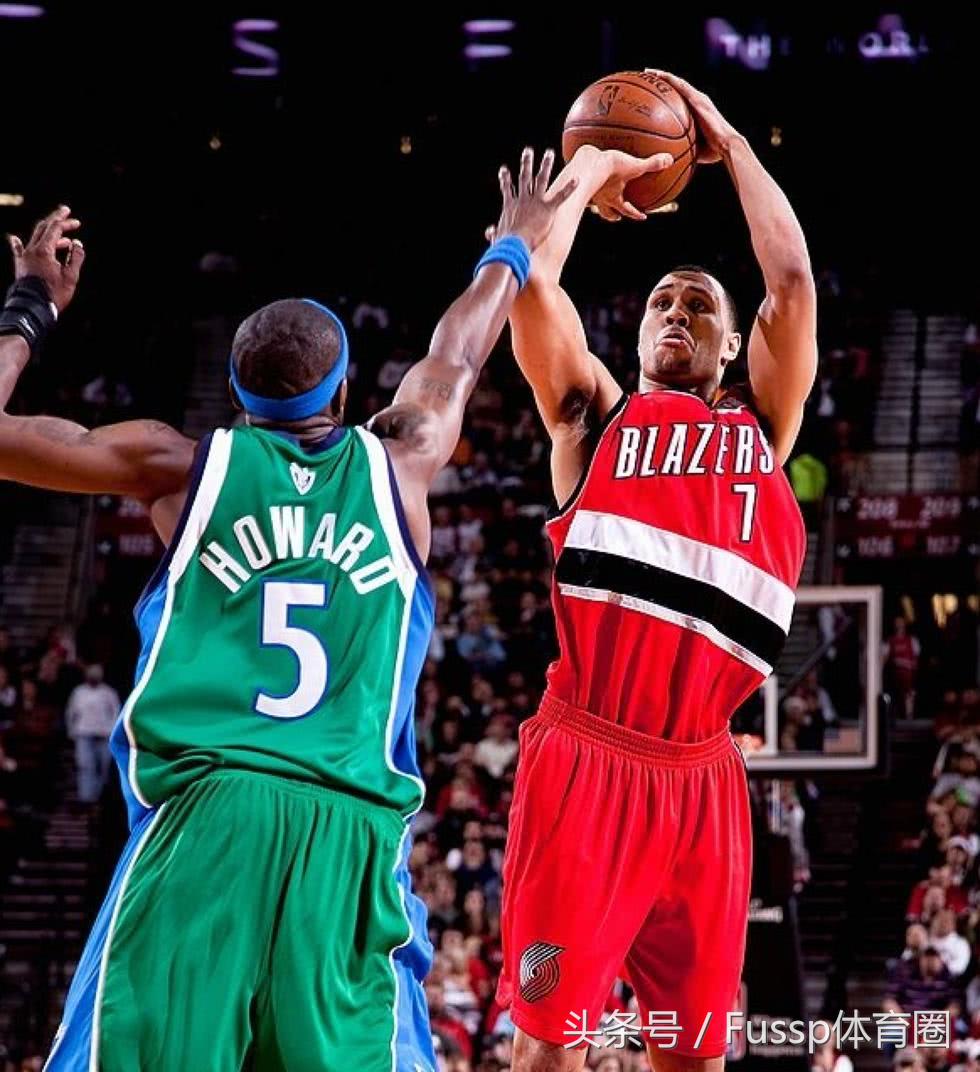 圣诞大战球衣：2015年最经典短袖球衣遭差评