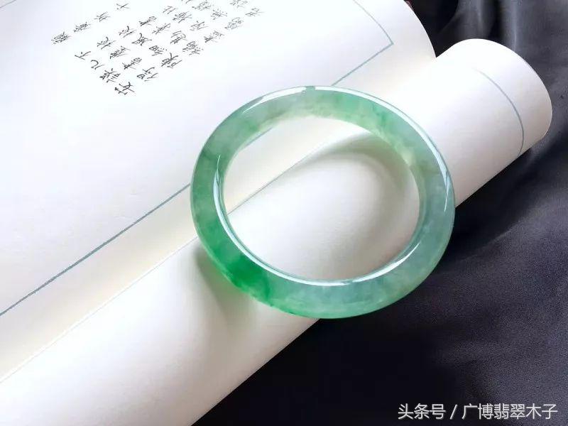 2024年十二生肖最适合戴的玉石,十二属相适合佩戴的翡翠题材