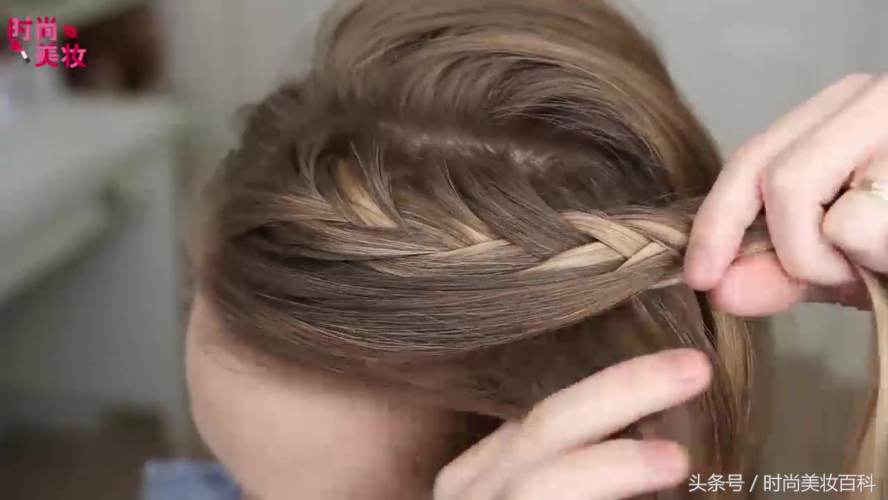 流行美编发型扎丸子头,儿童鱼尾辫丸子头