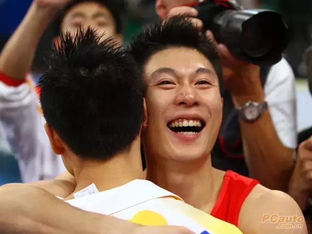 记忆｜今天这个全民节日，源自十年前的一件大事！