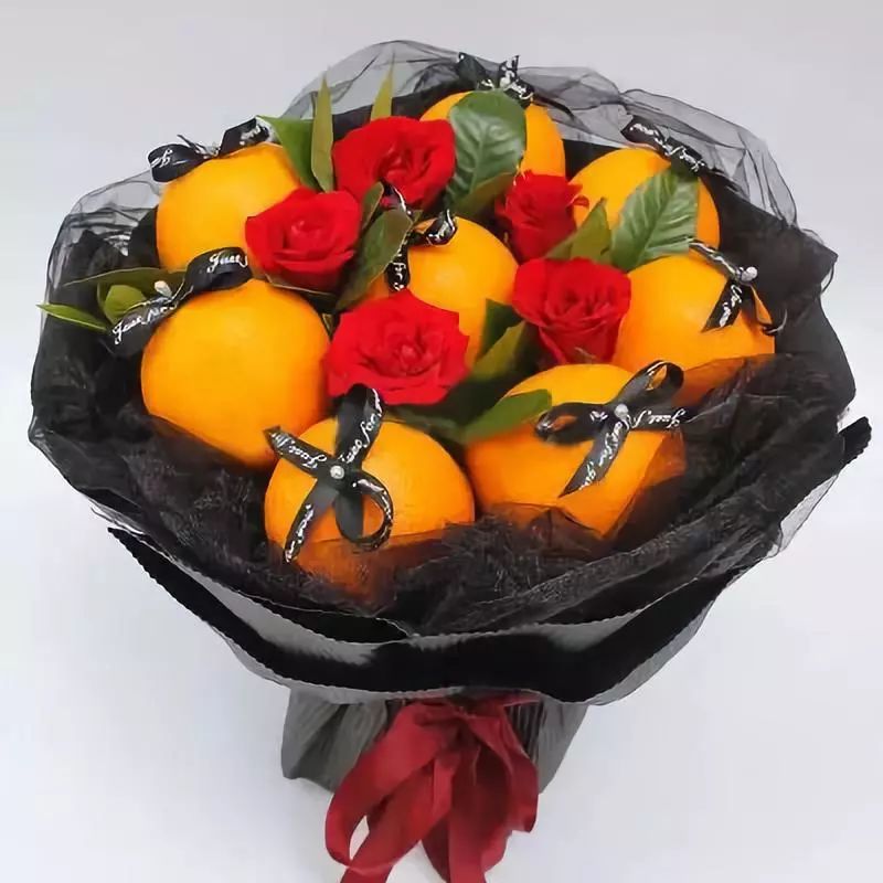 过七夕，集小心心，免费领玫瑰、爱奇艺会员卡！