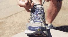 风衣肩上的扣子是怎么用的,风衣肩膀上的肩带作用