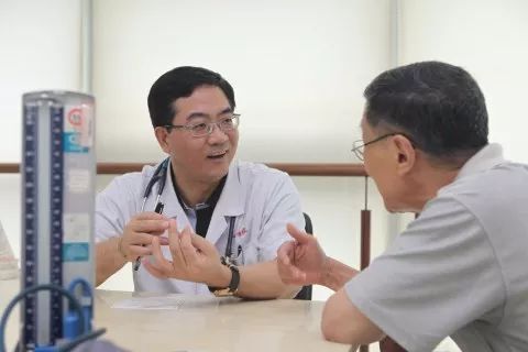 主委级医生办医获千万融资！名医创业将成新常态