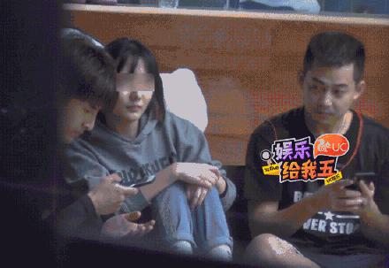 七夕情侣撒狗粮视频甜蜜亲吻,苏醒的恋爱细节