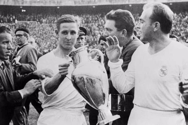 fifa历史百大球星,fifa评选世界杯最惊艳球员