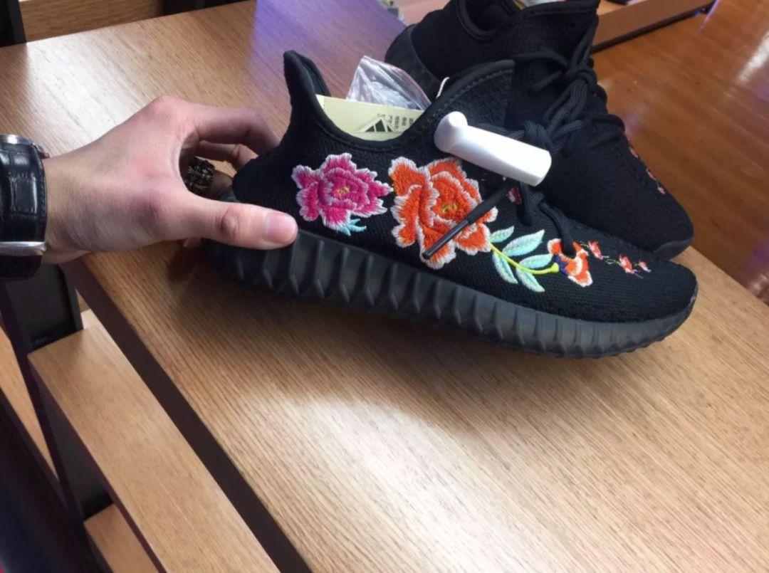 终于摆脱代购，国内第一家Spureme落户深圳！