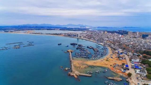 438元住*海湾红**海边酒店！豪享海鲜大餐、快艇出海、撒网打鱼等等