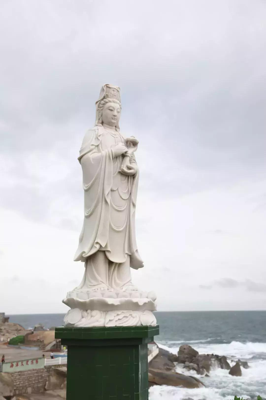 438元住*海湾红**海边酒店！豪享海鲜大餐、快艇出海、撒网打鱼等等