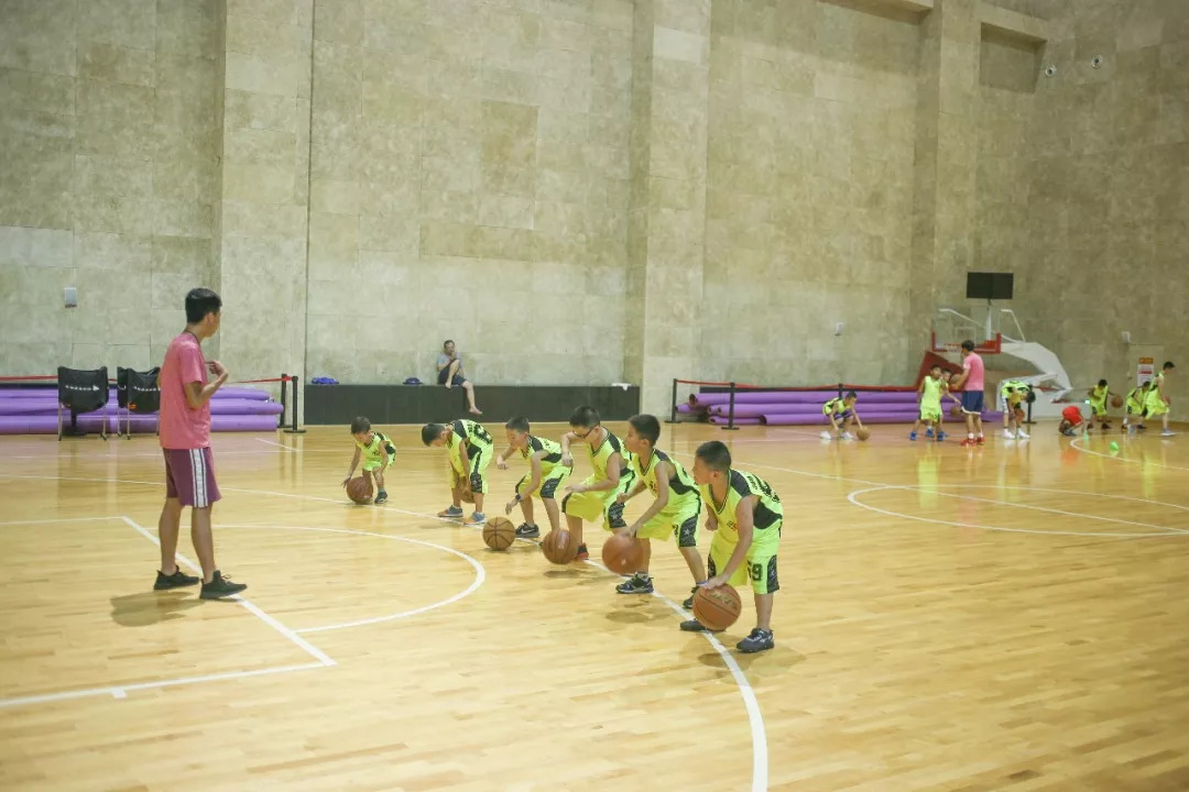 映象青白江｜汗流浃背才快活！傍晚的文体中心有最活力豪情的一面！