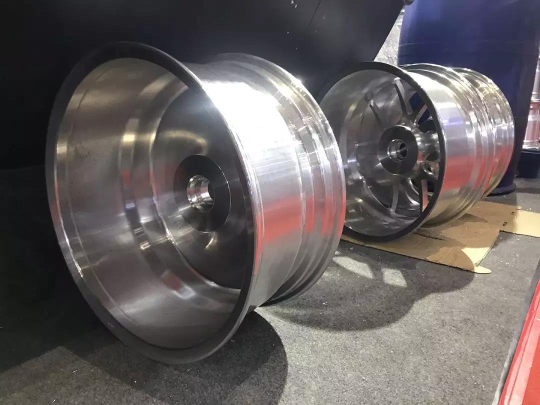 哪些车选装轮毂是锻造的,锻造轮毂比原厂轻开起来啥感觉