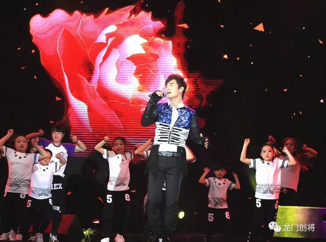 最后一代校园民谣知名歌手田华创业，很乐观也很焦虑