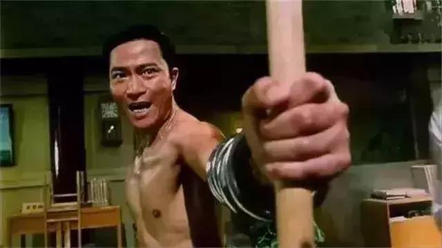 《功夫》中有哪些幕后故事？梁小龙原来不是火云邪神第一人选