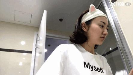 洗脸用洁面皂还是洗面奶好一点,洗脸用洁面皂还是洗面奶好用