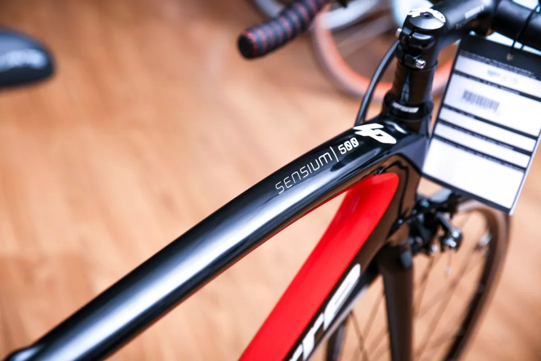 适合“山转公”或入门骑的公路车——SENSIUM500