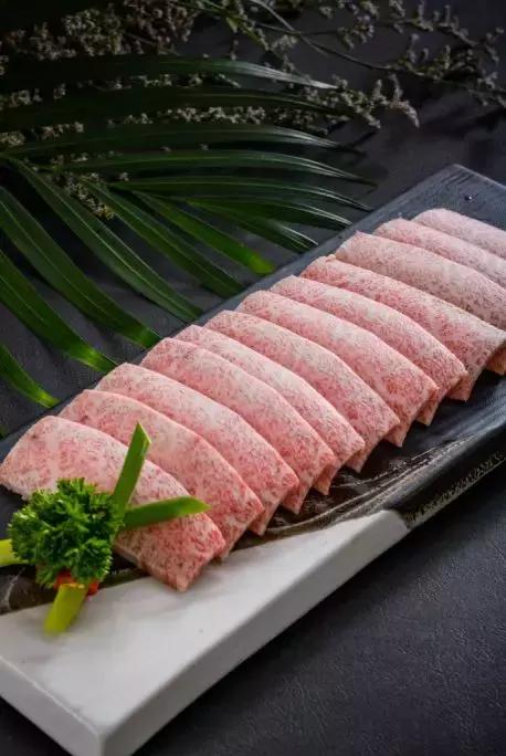 喜提新店等待开业,喜提巧克力