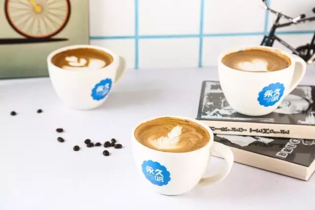 消失多年的永久牌自行车开了家咖啡馆，复古风格勾起无数网友情怀