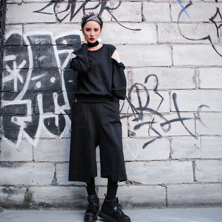 适合肤色黑小个子女生的穿搭,小个子女生少年感中性风穿搭