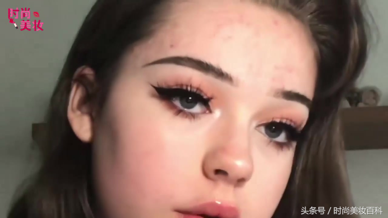 新手化妆如何找到适合自己的妆容,新手化妆简单好看的妆容教程