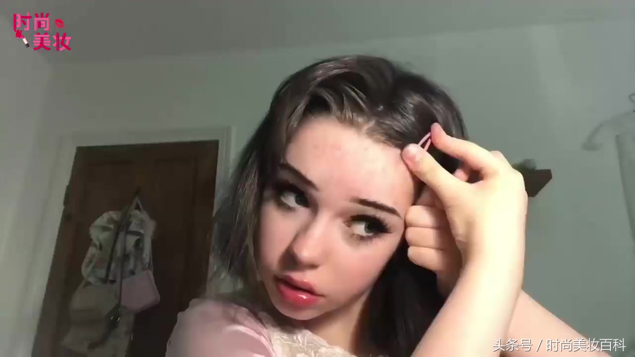 新手化妆如何找到适合自己的妆容,新手化妆简单好看的妆容教程