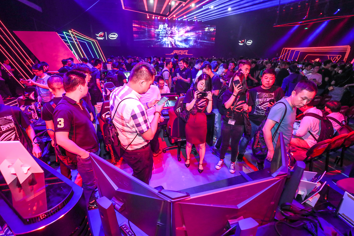 rog国行发布会,rog和苹果对比