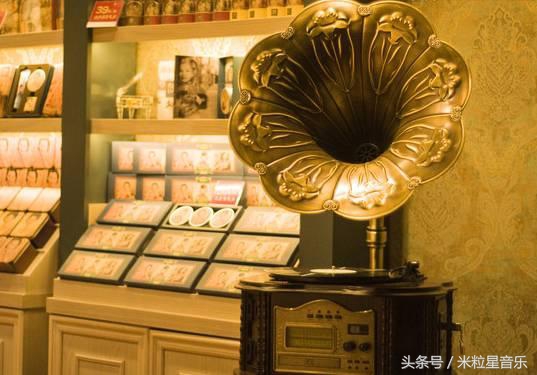 伟大的发明家爱迪生的重大发明,爱迪生发明电灯失败了多少次