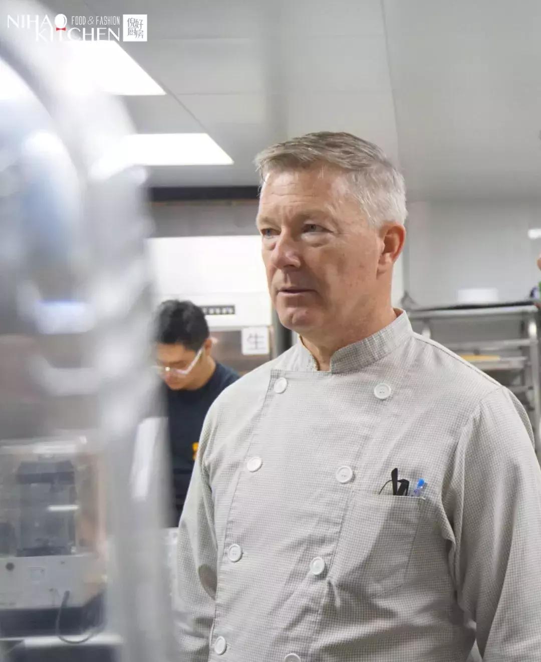 JohnKelleher：人生不是iPhonexs，也不只有双卡双待