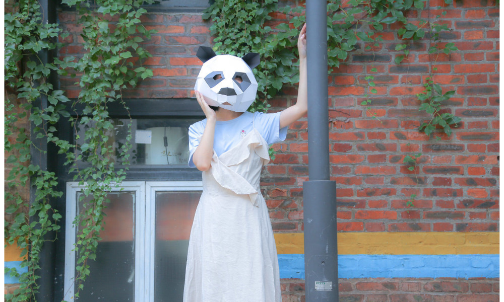 小程序上「租」来的生活：一天30元，就能成为高富帅/白富美