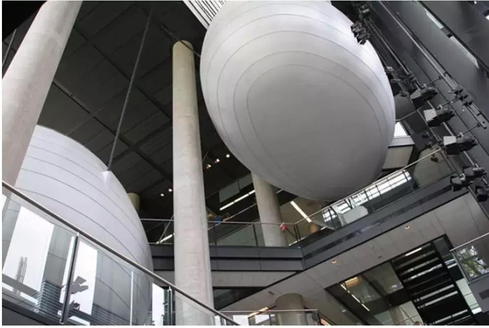 世界再大大不过一颗心,世界再大只要有自己的梦想