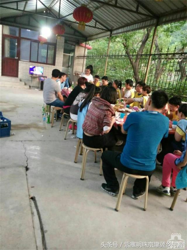 黄花城水长城特点,黄花城水长城景区里有什么吃的