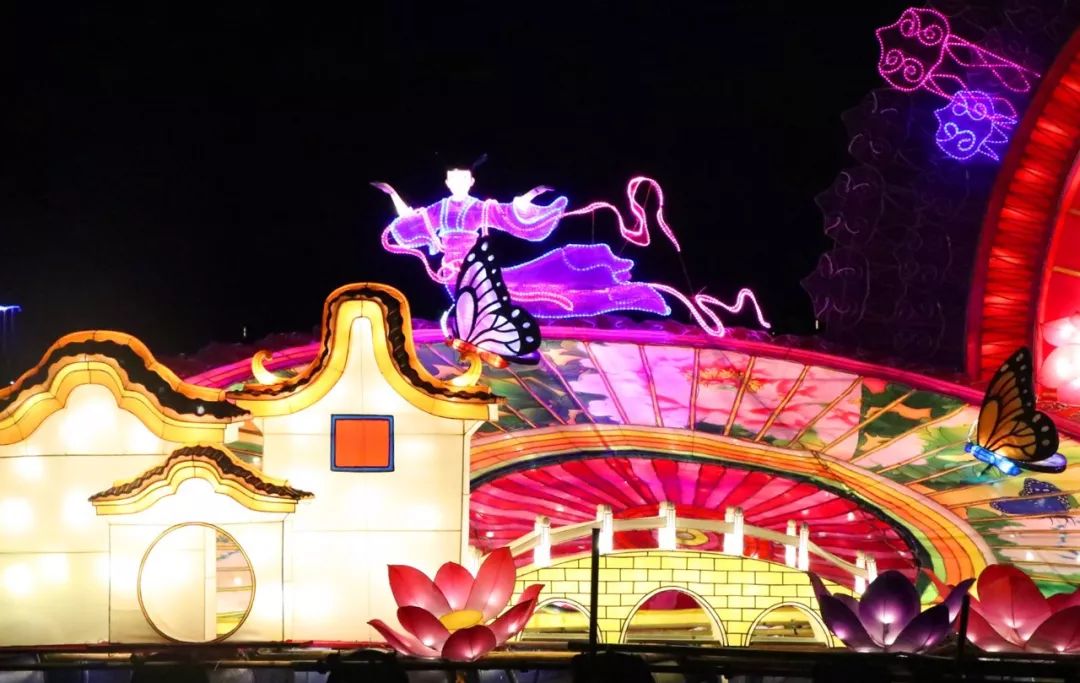 美美美！现在起到10月底，佛山这个超靓灯会喊你来约会，免费！