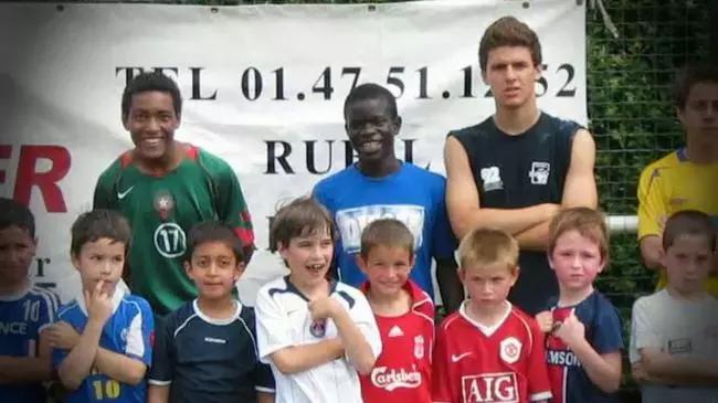 足球场上那些无法逾越的经典时刻,世界上没有过不去的坎足球