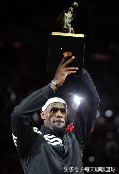 勒布朗詹姆斯生涯总工资,勒布朗詹姆斯高中生涯